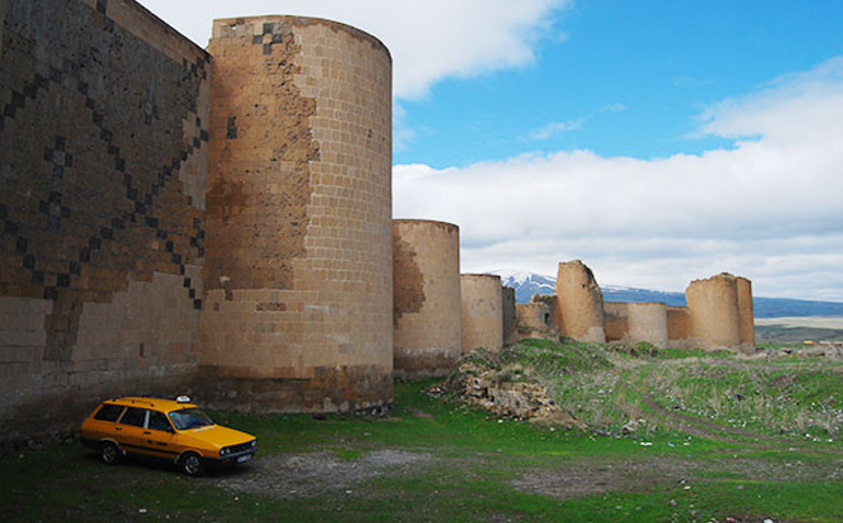 Kars turizmine yeni bir yön çizen Doğu Ekspresi’ni bekliyoruz