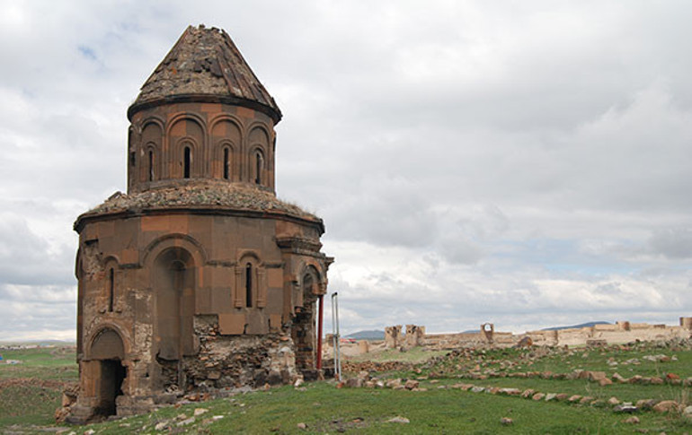 Kars turizmine yeni bir yön çizen Doğu Ekspresi’ni bekliyoruz