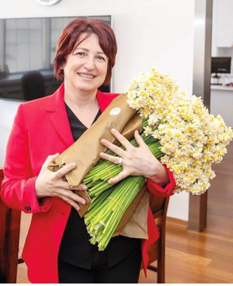 Kadın eli değince yıldızı parladı