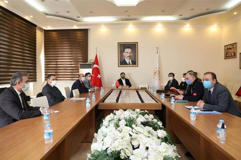 Tam kapanma işe yaradı Aksaray Valisi duyurdu: Tedbirler işe yaramaya başladı