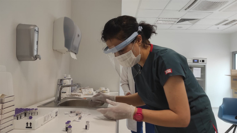 Bugün ilk kez uygulanmaya başladı İşte Biontech aşısı hakkında detaylar