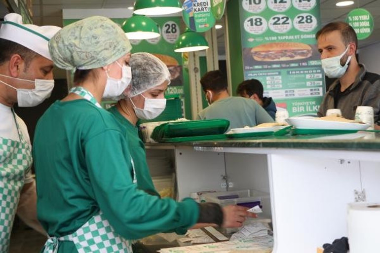 Şırnakın tek kadın döner ustası