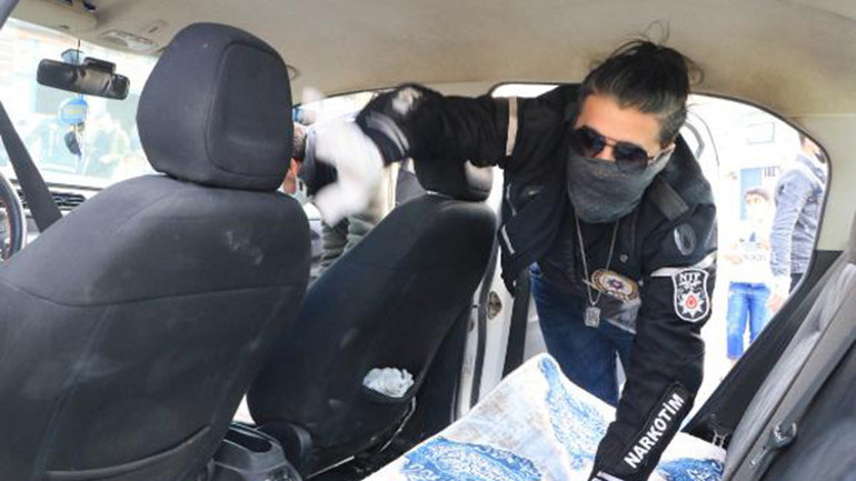 Şanlıurfa’da motorize narkotimler uyuşturucu tacirlerine göz açtırmıyor