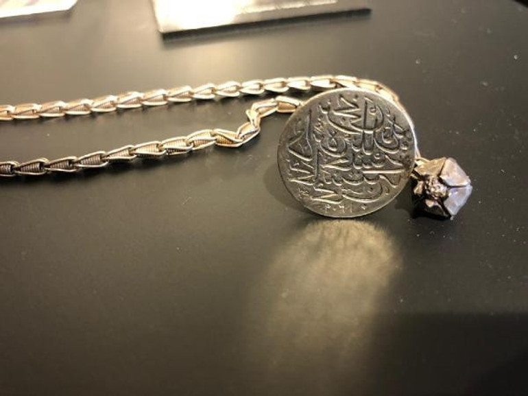 Atatürkün ceketi açık artırmaya çıkıyor 1 dolardan başlayacak...