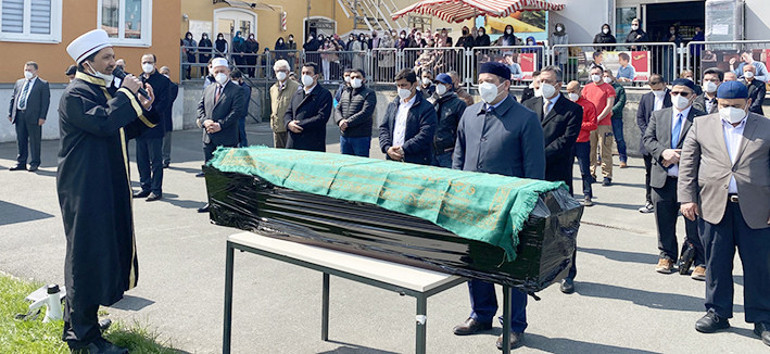 Arif Taşdelen’in babasına son görev