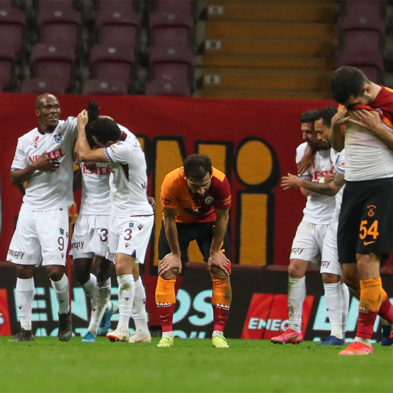 Spor yazarları Galatasaray - Trabzonspor maçını değerlendirdi: 4 değişiklik düzeni sekteye uğrattı