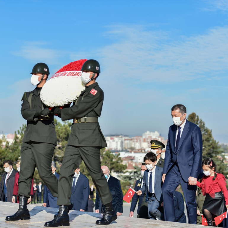 23 Nisan ve TBMMnin 101. açılış yıl dönümü kutlanıyor Meclis ve Anıtkabirde tören
