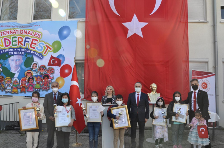Avrupa’da 23 Nisan coşkusu