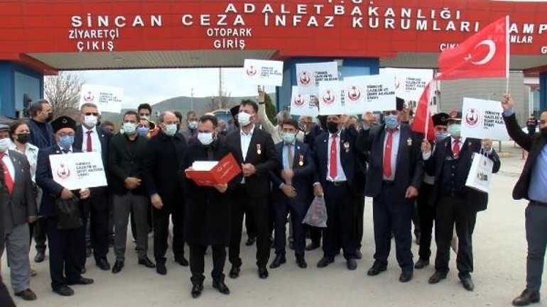 Son dakika.... Kobani davasında 108 sanığın yargılanmasına başlandı