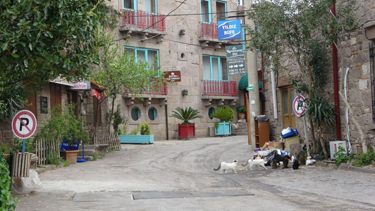 Hayalet şehir Assosta kaya ıslahı başladı