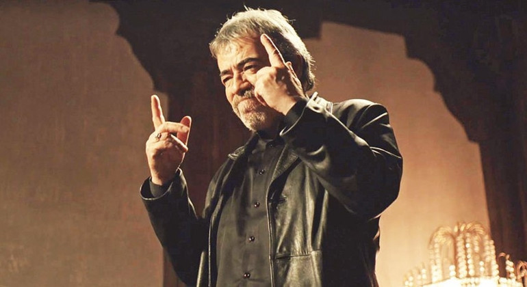 Selçuk Yöntem ve Taro Emir Tekin başrolünü paylaştığı ‘Akis’ yarın New York’ta