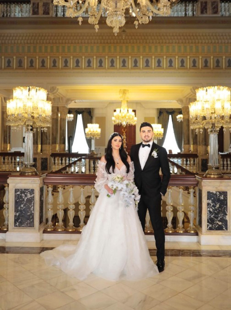 Ozan Tufan 12 milyona ev aldı Taşınmak için gün sayıyorlar...