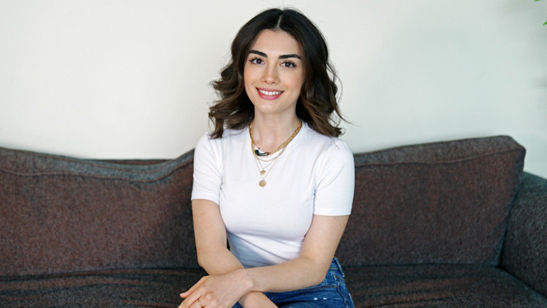 Özge Yağızdan duygu tarifi: İlahi aşkı anlayan aşkın varlığına da inanır