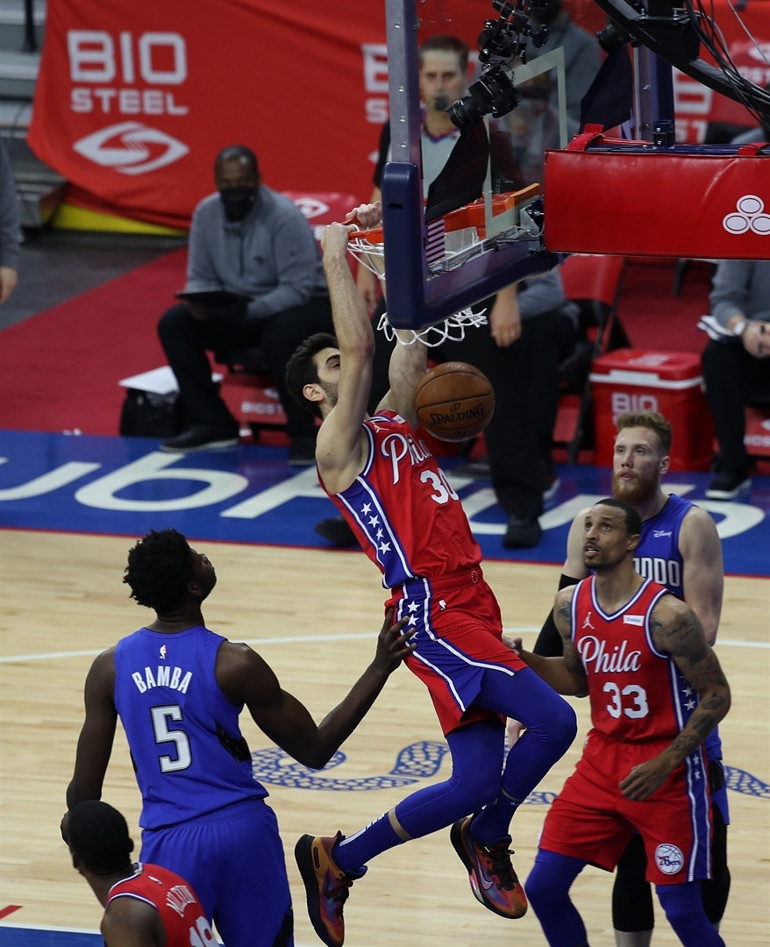 NBAde Gecenin Sonuçları: Magici yenen 76ers, Doğu liderliğini garantiledi Furkandan 10 sayı...