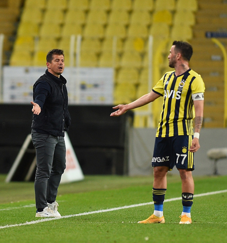 Fenerbahçede Emre Belözoğlu belirsizliği Ali Koçun Joachim Löw planı...