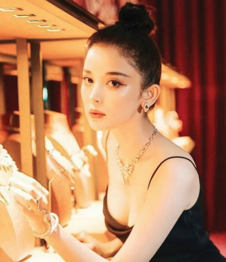 Dev şirketler Çinin hedefinde Kavga büyüdü... Mağazalar tek tek kapanıyor