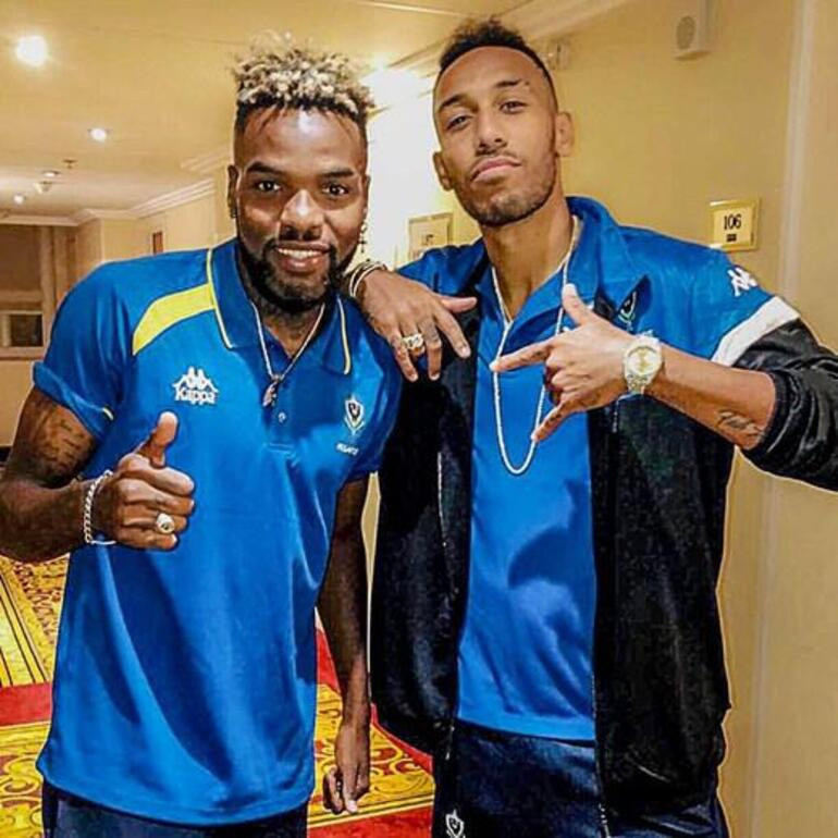 Son dakika transfer haberi Aaron Boupendza Atalanta yolcusu Fenerbahçe ve Galatasaray derken Şampiyonlar Ligi...