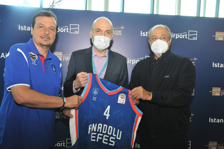 Anadolu Efes Başantrenörü Ergin Ataman: Ben kendi takımıma Vesely’yi alırdım...