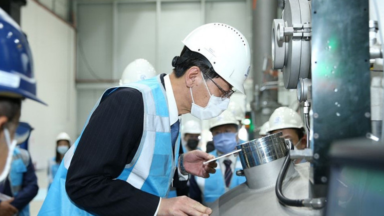 Çin Ankara Büyükelçisi, Kalyon Güneş Teknolojileri Fabrikası’nı ziyaret etti