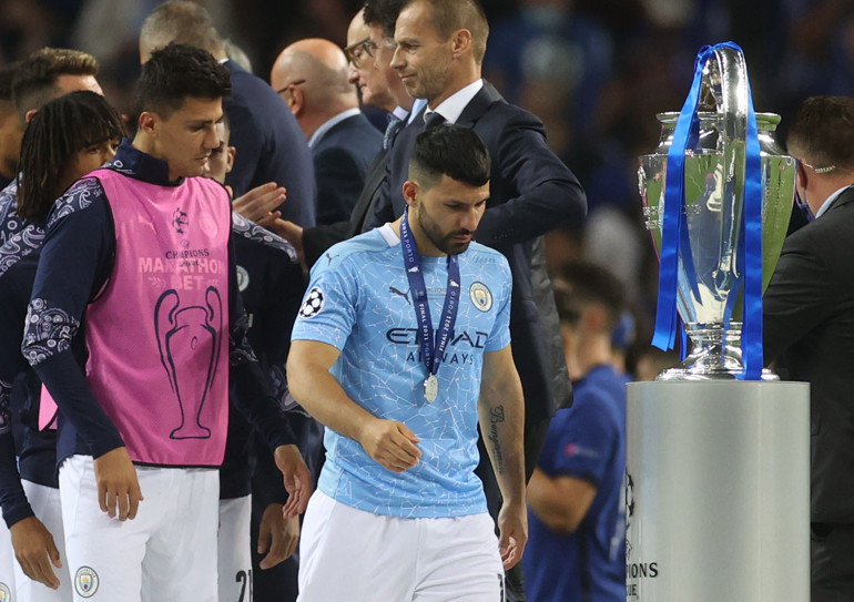 Son dakika: Şampiyonlar Ligi finalinde yıkılan Aguero Barcelona için yola çıkıyor