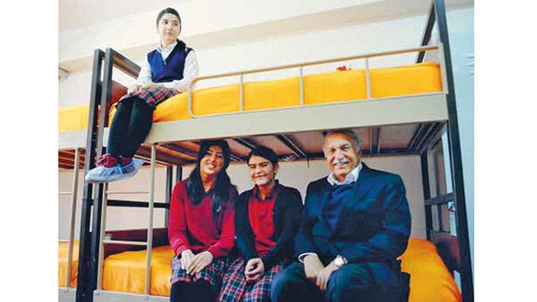 Doğar doğmaz mesai başı yapmışım