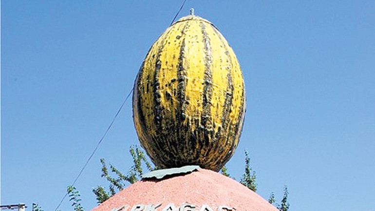 Sanat değil heykel komedisi Yapanlar bile sonuçtan mutsuz...