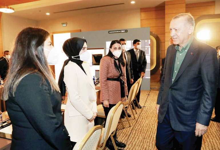 Gençlerle En Baba buluşma