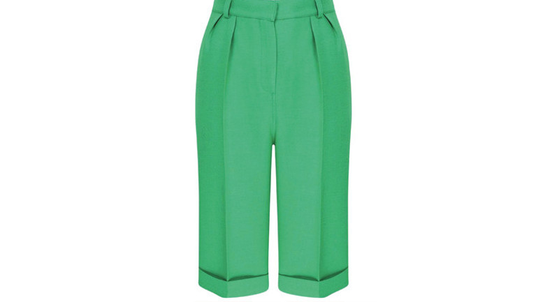 Şortlar plajdan şehre indi