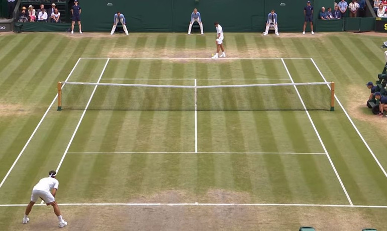 Wimbledona sakatlıklar damga vurdu Federerin şansı ve Serena Williamsın gözyaşları... Zemin neden bu kadar kaygan