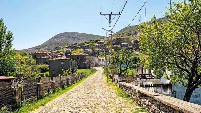 Tarih, doğa, spor, deniz... Hepsi bir arada, bir adada