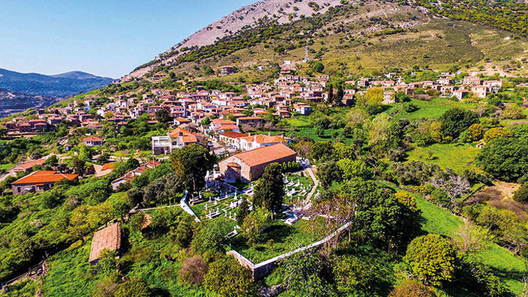 Tarih, doğa, spor, deniz... Hepsi bir arada, bir adada