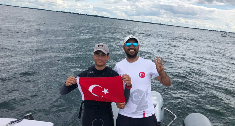 Yeteneklerini bursa çevirdiler