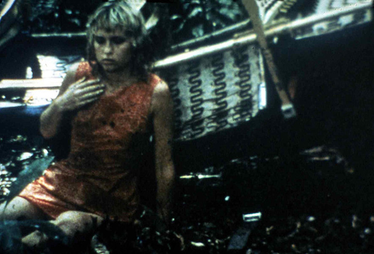 Dışarıdaydım, havadaydım... 3 kilometre yüksekten düştü, babasının bir sözü sayesinde kurtuldu...