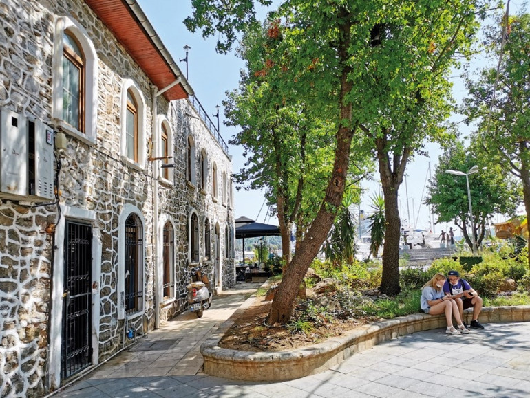 Sahil güzeli Marmaris