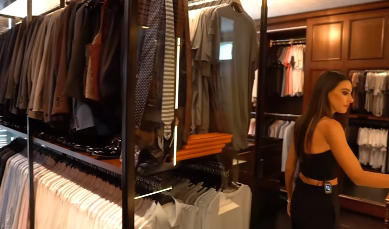 Arda Turan’ın eşi Aslıhan Doğan Turan evinin kapılarını açtı