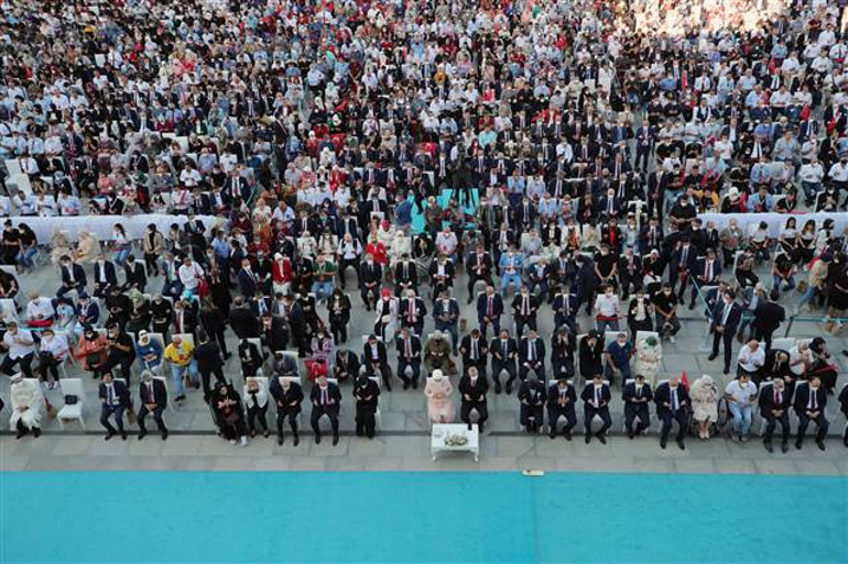Son dakika haberi: Cumhurbaşkanı Erdoğandan 15 Temmuz töreninde net mesaj: Darbeciler karşımıza dikilseydi...