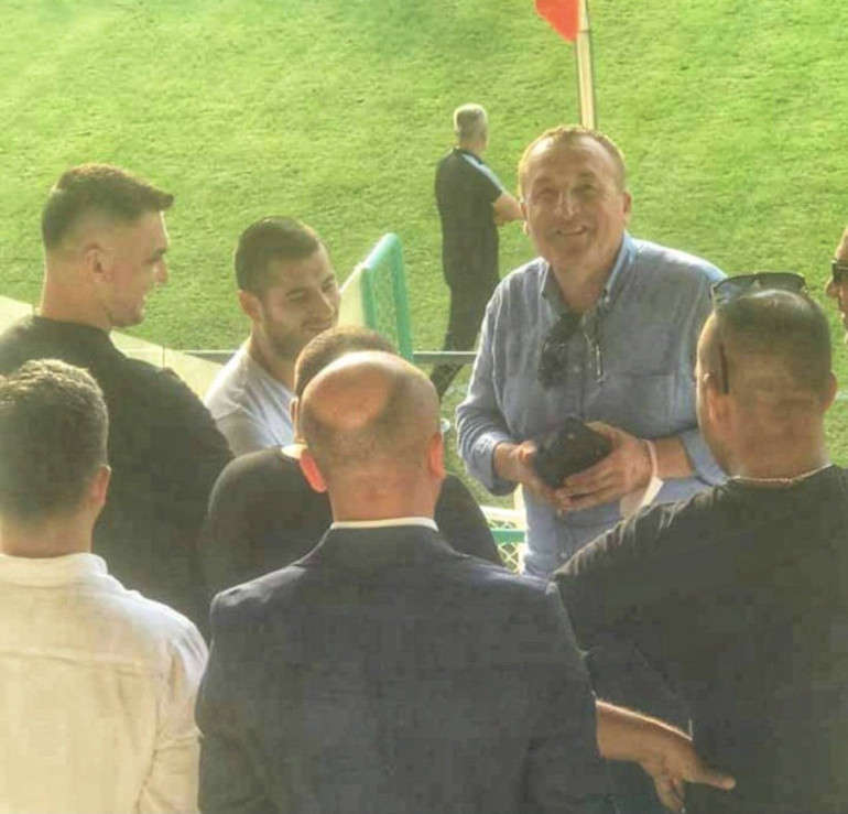 Son Dakika: Eren Derdiyok ile anlaşma sağlandı Türkiyeye döndü... Transfer Haberleri