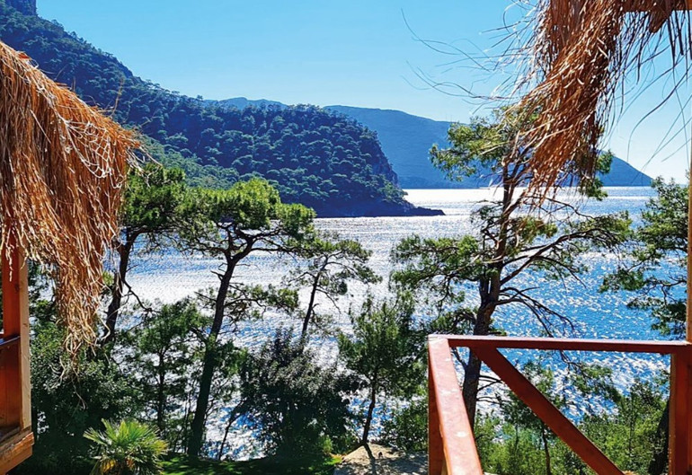 Hababam’ı yüzümüze gözümüze bulaştırdık