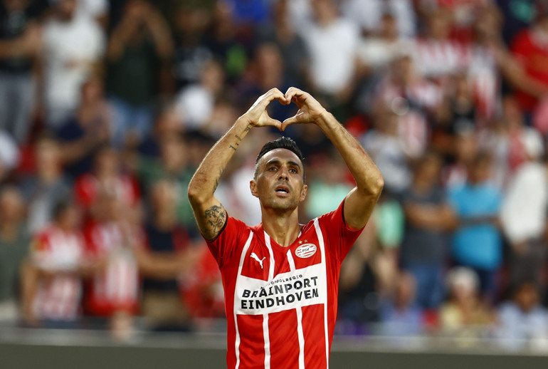Son dakika: Fenerbahçe taraftarının Eran Zahavi üzüntüsü PSV - Galatasaray maçındaki şovdan sonra olay oldu Samatta...