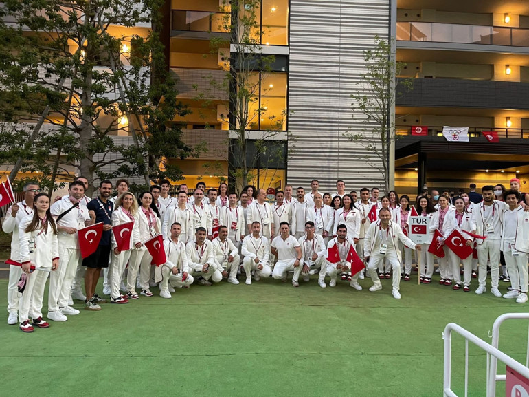 Son dakika: 2020 Tokyo Olimpiyat Oyunları resmen başladı Meşaleyi yakan sürpriz isim...