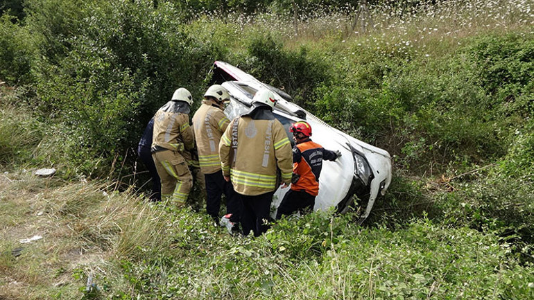 Şile yolunda trafik kazası: Seferber olup yaralı aradılar