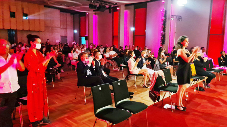 Nürnberg’de ‘çeyrek asırlık’ festivalde ödüller sahiplerini buldu