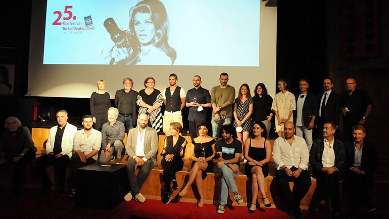 Nürnberg’de ‘çeyrek asırlık’ festivalde ödüller sahiplerini buldu