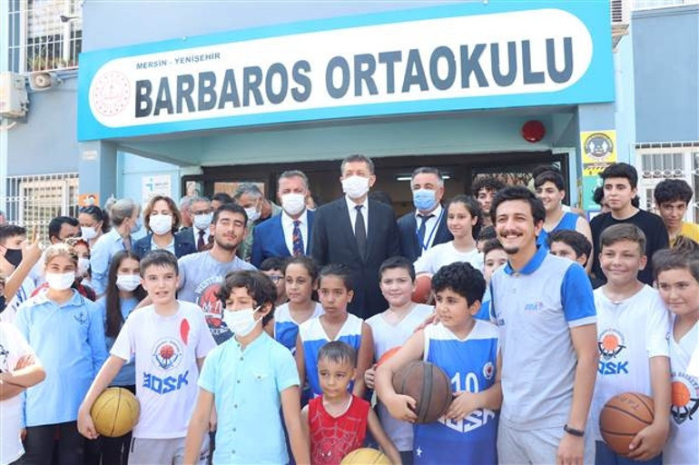 Milli Eğitim Bakanı Ziya Selçuktan okulların açılmasıyla ilgili önemli açıklama