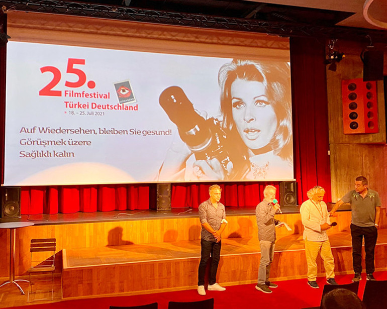 Festival, ‘Ceviz Ağacı’yla kapandı