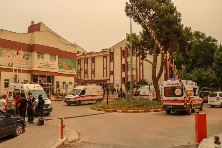 Son dakika... Antalya Manavgat yangını sonrası bir ilçe daha yangın kâbusunu yaşıyor Evlerin yüzde 80i yandı