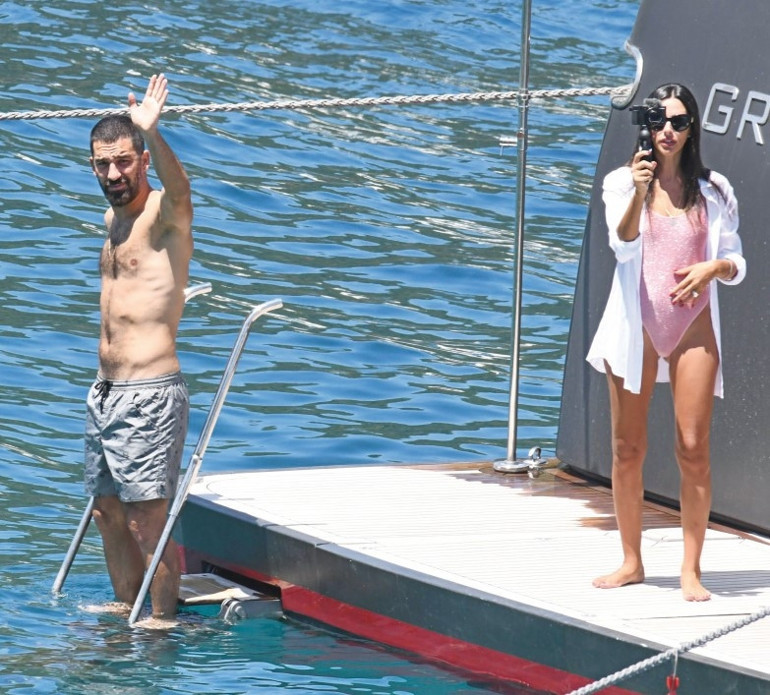 Arda Turan ile Aslıhan Doğanın 2 günlük Bodrum kaçamağı