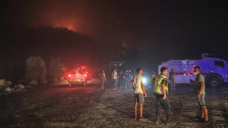 Son dakika yangın haberleri... Antalya, Milas, Manavgat, Marmaris, Köyceğiz... Mücadele sürüyor: İnsanüstü gayret var...