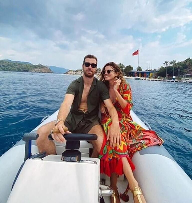 Oğulcan Engin ile Ezgi Eyüboğlu aşkı mazide kaldı... Birbirlerini sildiler
