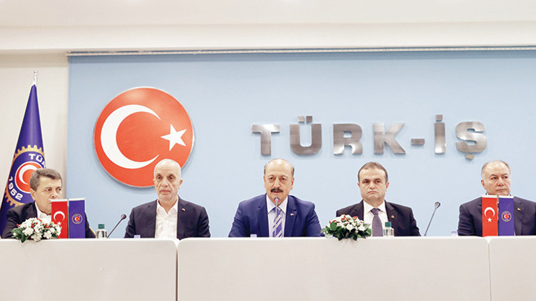 500 TL iyileştirme yüzde 12+5 zam